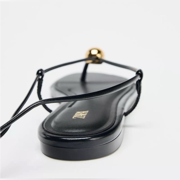 🔥🔥Zara Black Strappy Sandals - Picture 5 of 6
